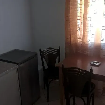 Gkoloi & Kalyves Polygyrou