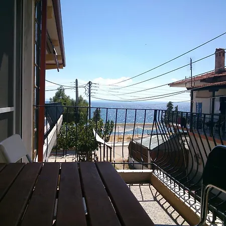 Gkoloi & Lägenhet *