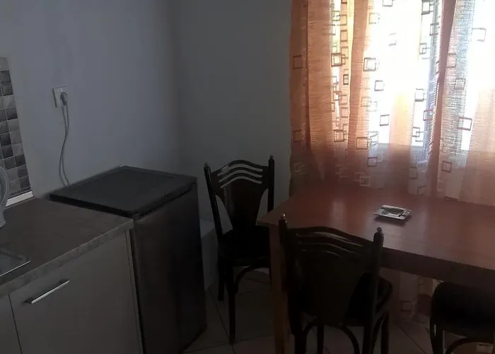 Gkoloi & Kalyves Polygyrou