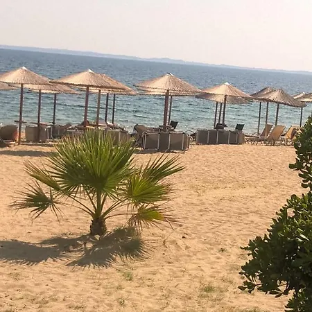 Gkoloi & 아파트 *